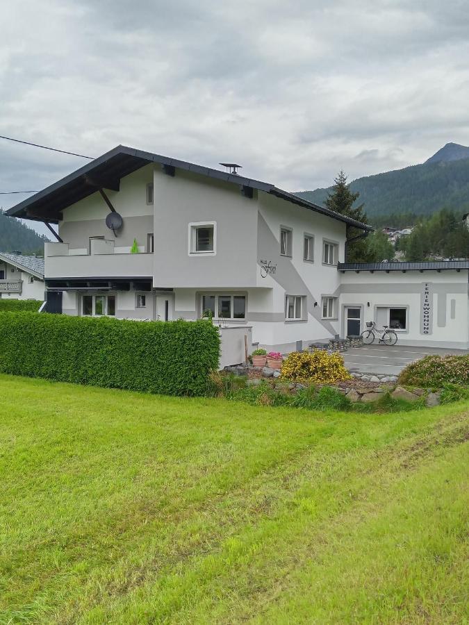 Haus Fini Apartment Längenfeld Екстериор снимка